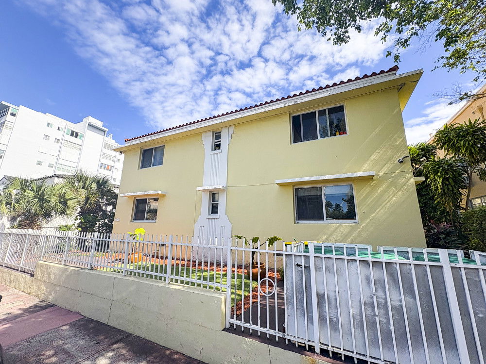 Mimo On the Beach Vi Condo - 1